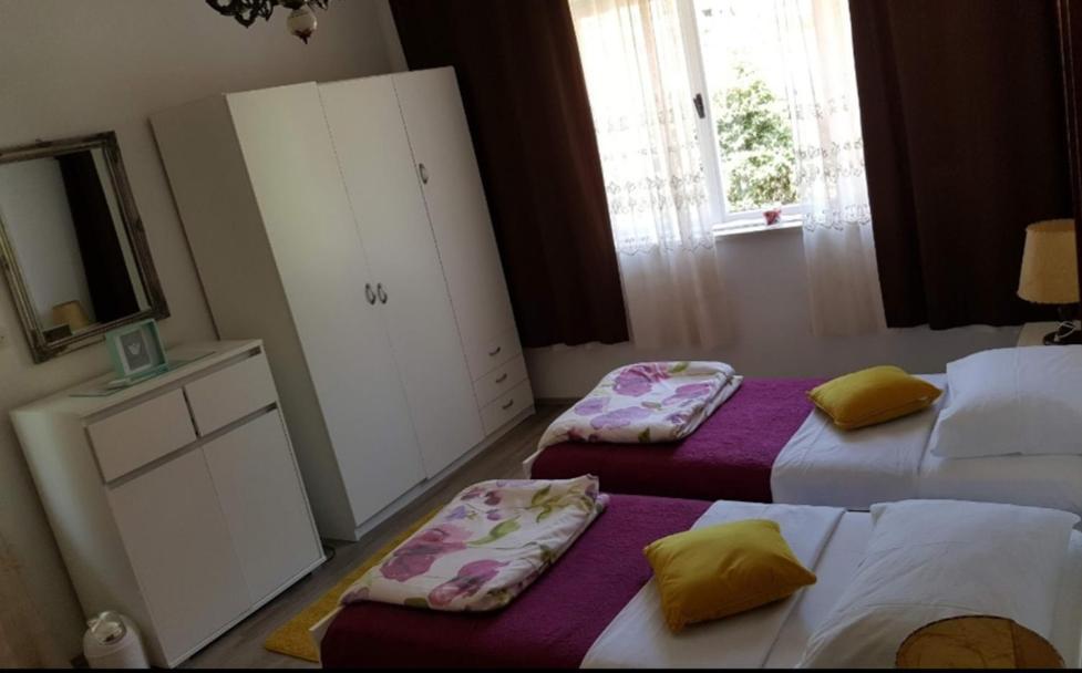 Barko Apartment And Rooms Hvar Town Esterno foto