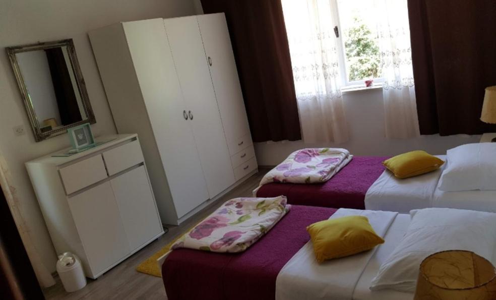 Barko Apartment And Rooms Hvar Town Esterno foto